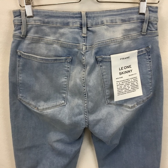 Frame Le One Skinny Jean Mid-Rise in Caspio Wash - Picture 4 of 15